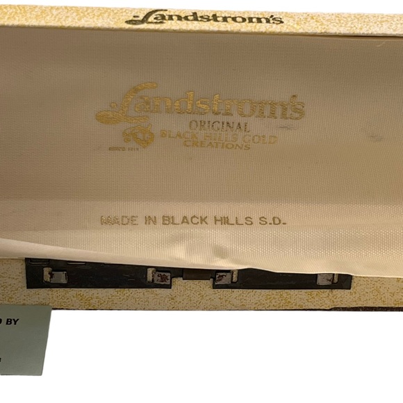 Vintage Landstrom’s Tri Color 10 Karat Black Hills Gold Heart Leaf Bracelet - Picture 6 of 15